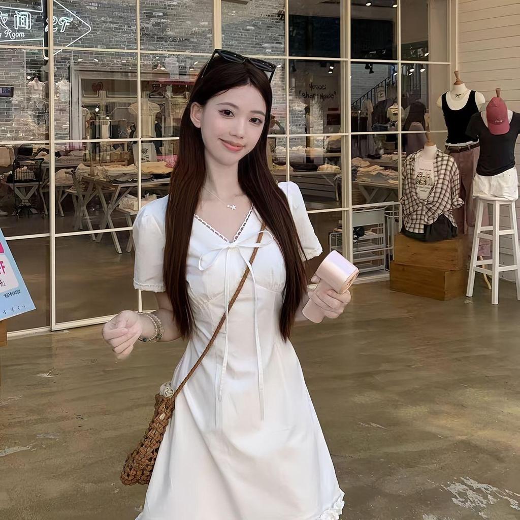 [Hàng mới về] Thắt nơ cổ chữ V phong cách Hàn Quốc Tay ngắn gọn dáng ôm hơn có ren trượt tuyết