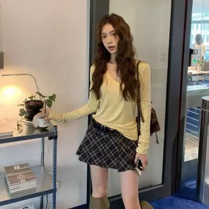 Áo Thun Dài Tay Cổ Chữ V Màu Vàng Dopamine Cho Nữ - Modal Slim Fit