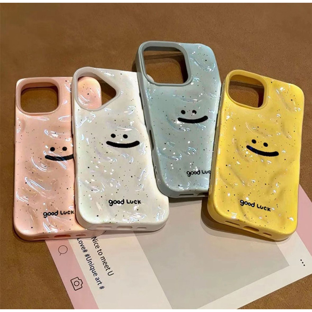 Vỏ bảo vệ điện thoại mặt cười may mắn vân thiên thạch nếp gấp tương thích iPhone 17,