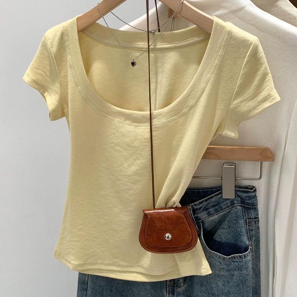 Áo thun ngắn cổ vuông phong cách Hàn Quốc, form slim fit, phù hợp cho nàng trendy