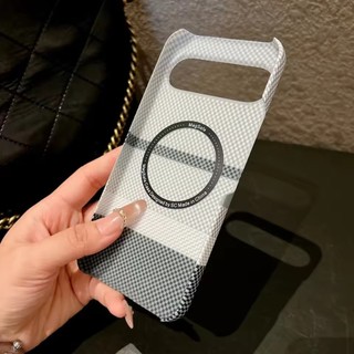 Ốp điện thoại từ tính bằng da sợi Carbon cho Google Pixel 10 9 Pro XL 9A 8A 7 Pro Vỏ bảo vệ sạc không dây