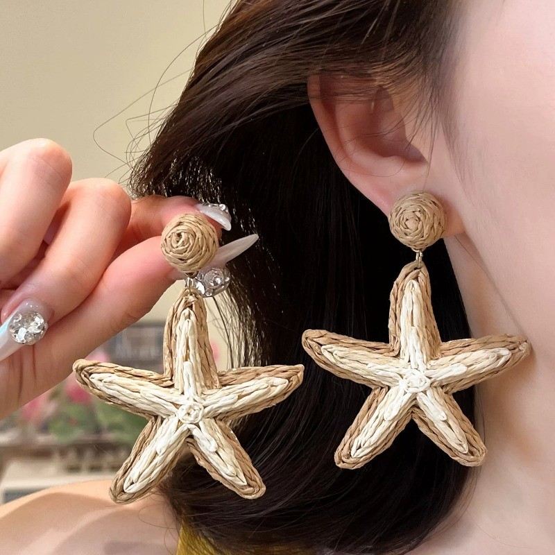 Phong cách dân tộc Bohemian Bông tai bện cổ điển 2026 Bông tai tua rua lông vũ phong cách mới