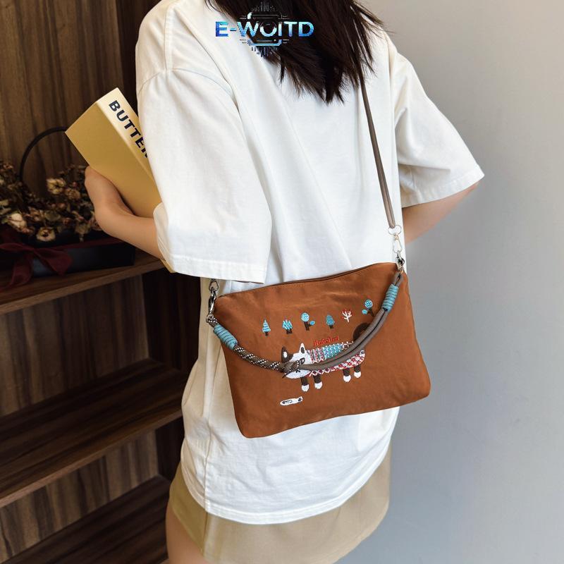 E-WOITD Túi Tote Nữ Lười Ins Gió Thêu Nhật Bản Thời Trang Joker Dung Tích Lớn Bền Đeo Vai Bagmuter Túi Messenger E-WOITD