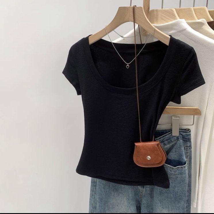 Áo thun ngắn cổ vuông phong cách Hàn Quốc, form slim fit, phù hợp cho nàng trendy