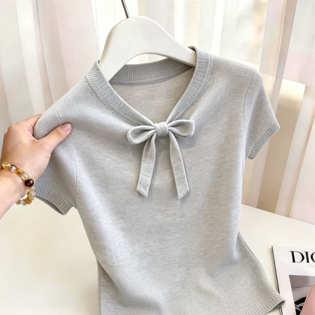 Phiên bản Hàn Quốc mùa hè Áo thun ngắn tay cổ chữ V bằng lụa băng thời trang nữ, áo sơ mi dệt kim thoáng khí nhẹ, phù hợp cỡ lớn 40-90kg, mặc mát, đi lại hàng ngày
