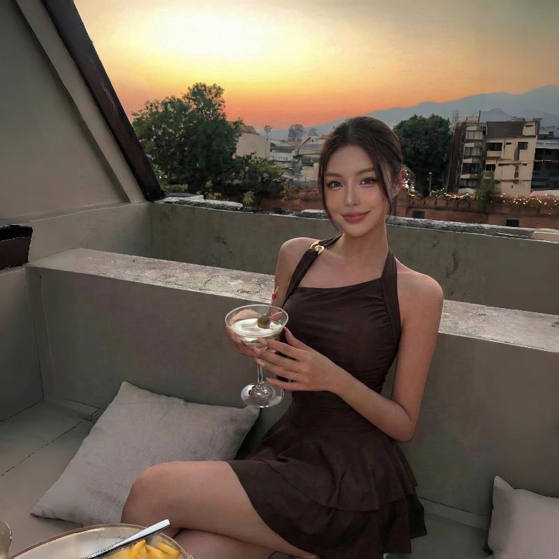 Phong Cách Mới Đồ Bơi Nữ Màu Cà Phê Một Mảnh Mùa Xuân Nóng Kỳ Nghỉ Đồ Bơi Váy Phong Cách Đẹp