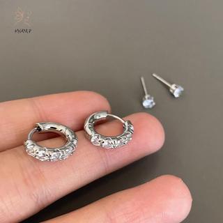 Bộ 4 cái bông tai vòng zircon pha lê tinh tế thời trang cho nữ và bé gái, phù hợp làm phụ kiện hàng ngày hoặc quà tặng.