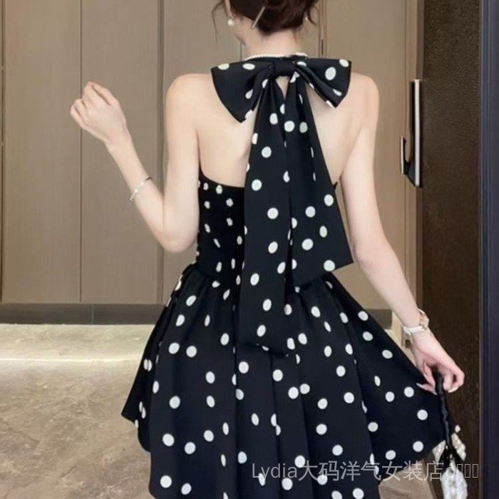[Ưu đãi đặc biệt] Đầm dây chấm bi phong cách phương Tây, form oversized dành cho cô nàng nóng bỏng