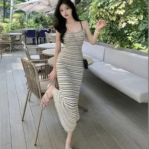 Đầm dệt kim sọc phong cách mới dành cho nữ, thiết kế ôm body che khuyết điểm - Perfect cho chuyến du lịch biển