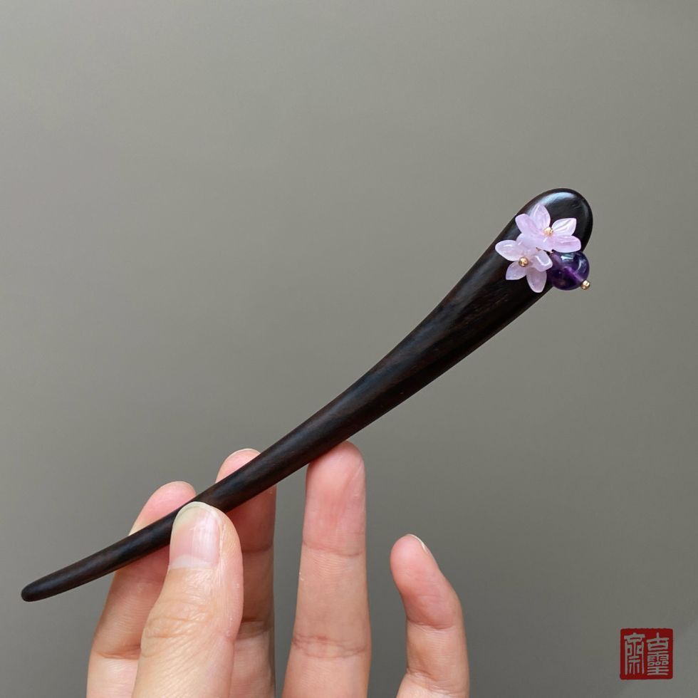 WHX-Hairpin {Hoa thạch anh tím} Kẹp tóc ngắn 13cm Gỗ đàn hương khắc Kẹp tóc Retro Trung Quốc Niche Thiết kế độc đáo Cảm giác