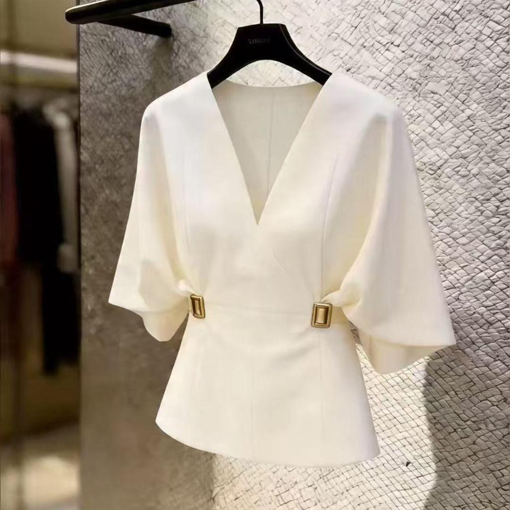 [Seckill trong thời gian có hạn] Áo sơ mi cổ chữ V màu trắng kiểu Pháp dành cho nữ đi lại Tay dơi phù hợp hàng đầu 2026 Áo sơ mi sang trọng nhẹ nhàng thời trang mùa xuân mùa hè