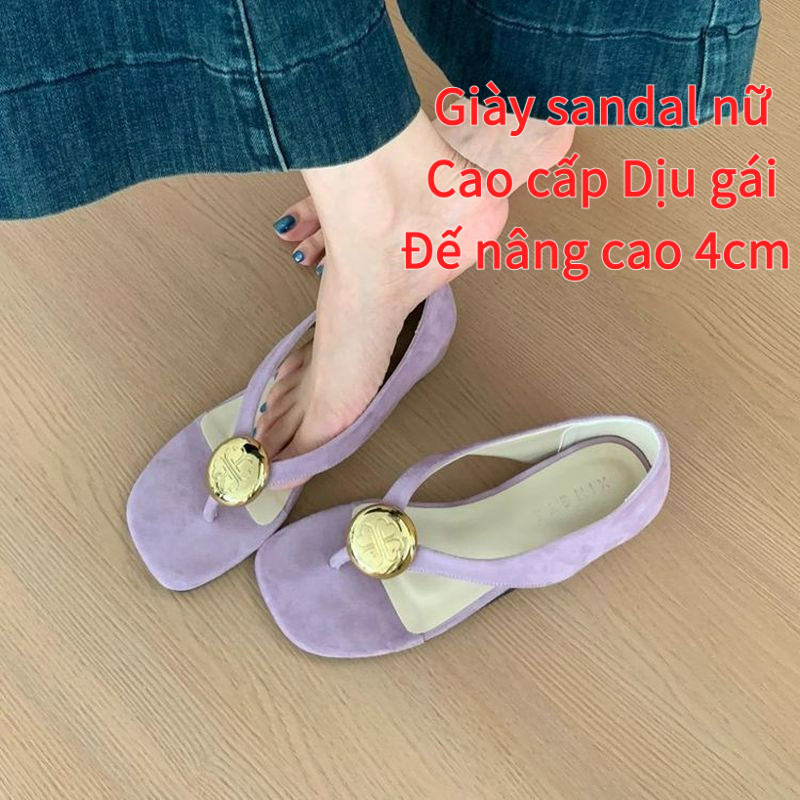 ✨Spot】Giày sandal nữ Cao cấp Dịu gái Đế nâng cao 4cm Đế êm Không mỏi chân/Pháp Khóa Kim Loại Dép Nữ