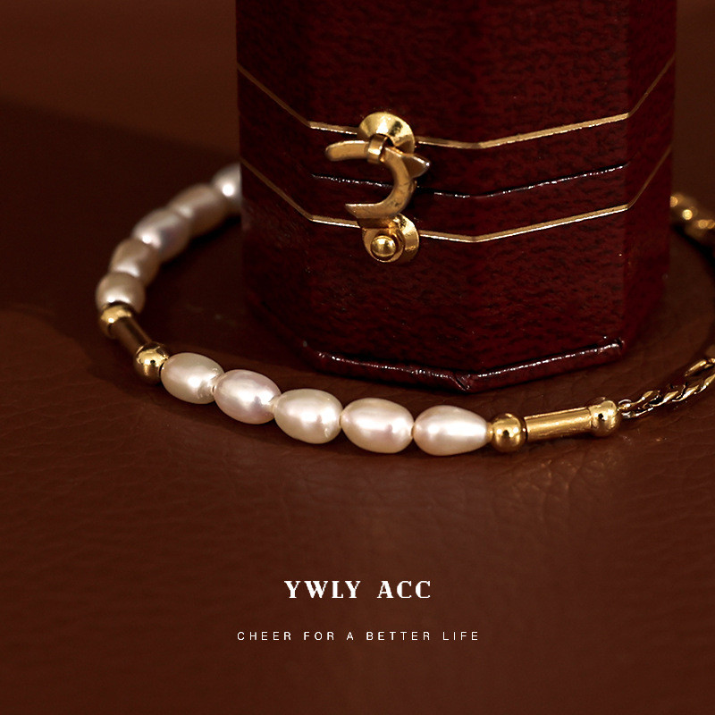 Vòng tay đính cườm ngọc trai tự nhiên thanh lịch