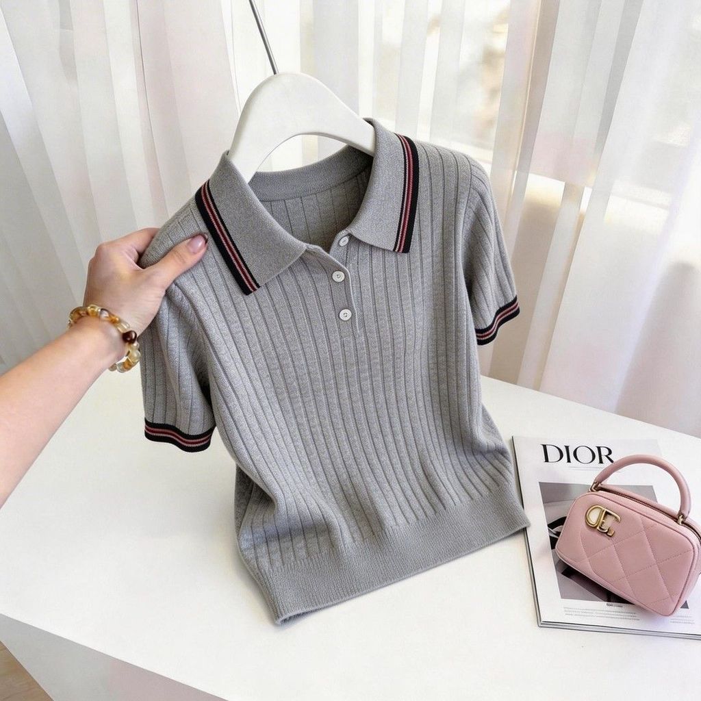 Phiên Bản Hàn Quốc Sợi Cotton Màu Xám Dệt Kim Áo Sơ Mi Polo Mùa Hè Phong Cách Mới Thời Trang Đi Lại Phù Hợp Với Thời Trang Mỏng Hơn Nhìn Top Tính Khí Thanh Lịch Thường Ngày Thiết Kế Đơn Giản Niche Cảm Giác Cao Cấp Nữ Ngắn-