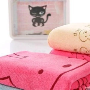 Khăn Tắm Microfiber Cho Bé In Hình Dễ Thương – Mềm Mịn, Thấm Nhanh, Không Xù Lông