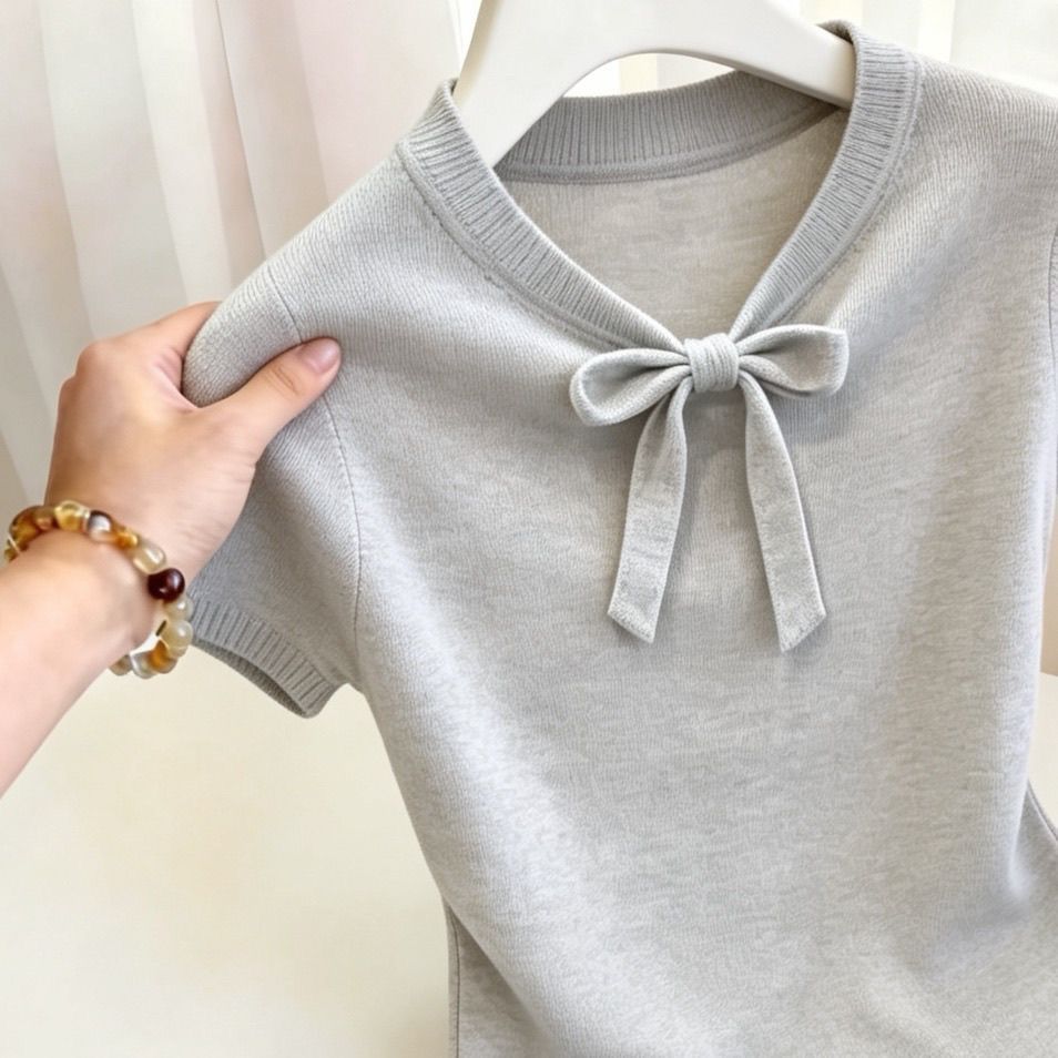 Phiên bản Hàn Quốc mùa hè Áo thun ngắn tay cổ chữ V bằng lụa băng thời trang nữ, áo sơ mi dệt kim thoáng khí nhẹ, phù hợp cỡ lớn 40-90kg, mặc mát, đi lại hàng ngày