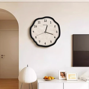 Phong Cách Kem Đồng Hồ Treo Tường Phòng Khách Nhà Phòng Ăn Đồng Hồ Retro Nghệ Thuật Không Đục Lỗ Đồng Hồ Sáng Tạo