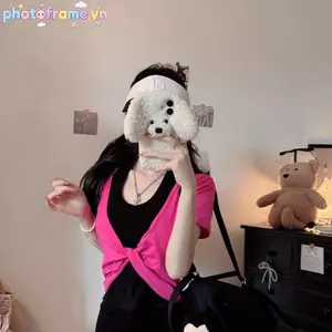 Khung Ảnh Mùa Hè Với Áo Thun Ngắn Mỏng, Thiết Kế Màu Sắc Tương Phản Và Miếng Lót Ngực Cố Định