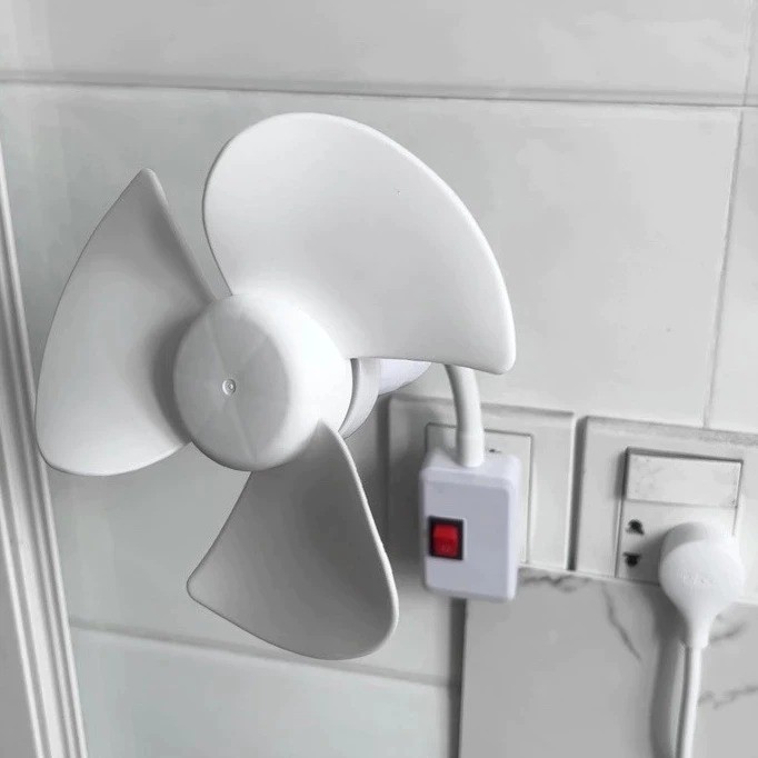 Quạt mini treo tường xoay 360 độ, dùng cho nhà vệ sinh, nhà bếp, phòng tắm, cắm điện để bàn tiện lợi