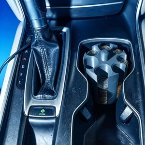 EDB * Hộp đựng cốc ô tô đa năng Hộp đựng tiền xu để thay đổi chìa khóa