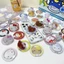 Kính Mát Dễ Thương Hello Kitty Từ Điện Thoại Cầm Chân Đế Có Gương Sáng Tạo 3D Hoạt Hình Gấp Giá Đỡ Ngôi Sao Để Bàn Cho Iphone