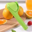 Máy ép trái cây cầm tay nhỏ gọn và di động để du lịch và cắm trại. Dã ngoại ngoài trời và cắm trại cần thiết
