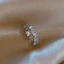 Nhẫn zircon micro-ind cá nhân hóa với lớp ánh sáng sang trọng, phù hợp mọi dịp