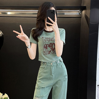 Bộ đồ thời trang thường ngày cho nữ, gồm áo in họa tiết đa năng mùa hè và quần jean rách trẻ trung