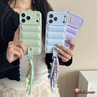 Ốp lưng mặt dây chuyền hoa tươi mùa xuân có dây đeo tay có thể điều chỉnh cho iPhone 17 Air 16E 16 15 14 13 12 11 Pro Max 6 6S Plus SE 2020 2022 Vỏ màu kẹo Vỏ mềm dễ thương