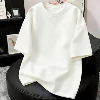 Áo thun nam in hình Pikachu, nhân vật hoạt hình, phong cách preppy, trẻ trung.