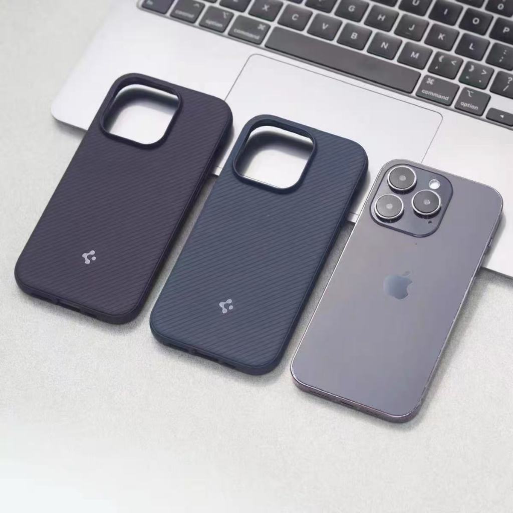 Mẫu Magnum Sợi Carbon Từ Tính Sạc Không Dây Cho IPhone 17 16 15 14 13 12 Pro Max Cho IPhone Carbon Case