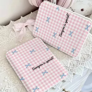 Lời thề ô vuông hồng Tiện lợi cho làm đẹp & du lịch Gương gấp đa năng, gọn nhẹ