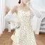 Đầm đeo hoa nhỏ phiên bản Hàn Quốc Váy mùa hè phù hợp với kích thước lớn Váy dài chị gái M Quần áo nữ có thể mặc bên ngoài Váy ngủ