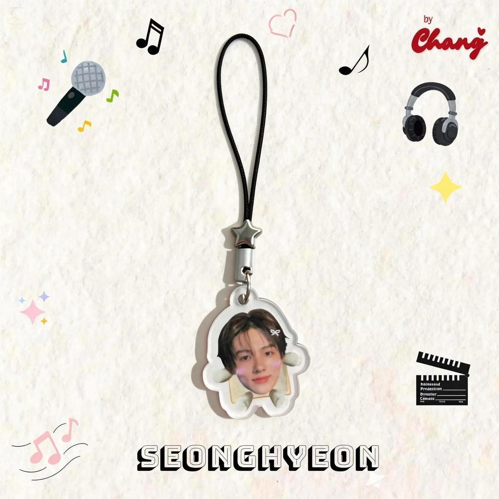 Móc treo điện thoại Cortis ver 1 BY CHANG - MDTVER1