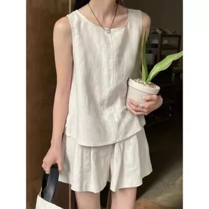 Đồ bộ nữ hai món: áo vest không tay & quần shorts