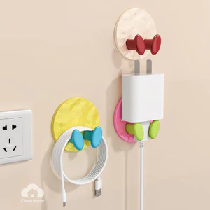 🌤️COD🌤️Móc cắm điện nhiều màu sắc, không cần đục lỗ để cố định dây nguồn vào tường