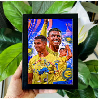 Tranh Poster Để Bàn Cầu Thủ Bóng Đá Cristiano Ronaldo (CR7) tráng gương đóng khung
