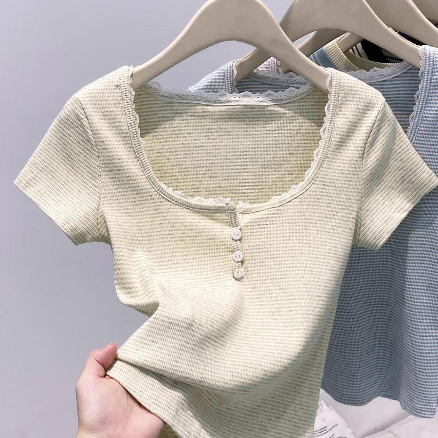 Áo thun nữ sọc vai, form slim-fit phù hợp mùa hè