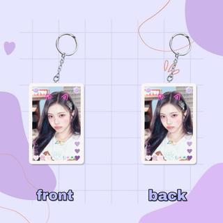 [Unaverse] Keychain Hearts2Hearts Rude Akrilik Gantungan Kunci H2H Carmen Ian Jiwoo Juun - Carmen