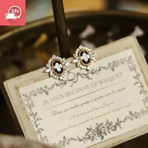 Retro khí chất trà tự nhiên pha lê mạ vàng cổ điển zircon bông tai nữ cá tính và đa năng