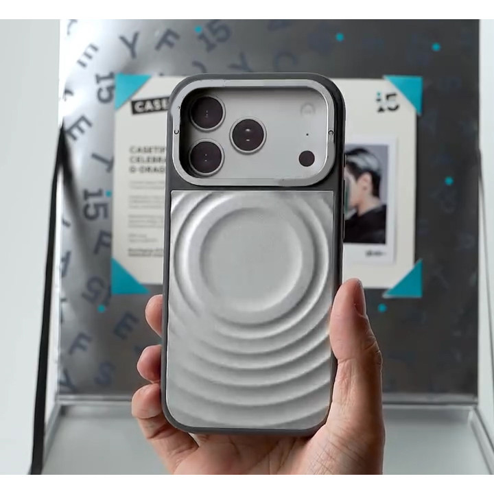 CHROMATIC: Ốp lưng hợp kim FORMS & HUES cho IPhone 17 Pro Max 17 Pro 16 Pro Max 16 Pro 15 Pro Max 15 Pro Ốp lưng cứng có Logo khắc hộp