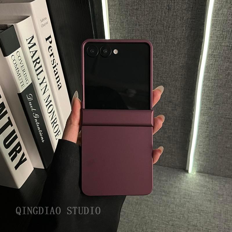 Thích hợp cho Samsung Galaxy ZFlip7 ZFlip6Ốp điện thoại tráng men nướng màu tím đậm sang trọng bao gồm và gập vỏ cứng tương thích với vỏ bảo vệ ZFlip 7 6 5 4 3 5G