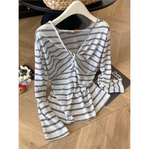 Vải Nguyên Bản Phong Cách Hàn Quốc Sang Trọng Thắt Nút Cổ Chữ V Sọc Dài Tay Chống Nắng Áo Thun Nữ Rời Lười Phong Cách Air Con26042806