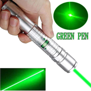 Đèn Pin Laser 018 Ánh Sáng Chiếu Xa Cực Mạnh, Kèm Phụ Kiện Chiếu Sao Vạn Hoa Dùng Pin Sạc