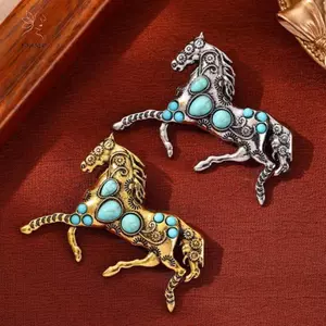 HNKMP Giá Rẻ Sang Trọng Ngựa Thổ Cẩm Đa Năng Động Vật Vintage Ve Áo Chân Quần Áo Xòe Phụ Kiện Trang Sức Quà Tặng Năm Mới.