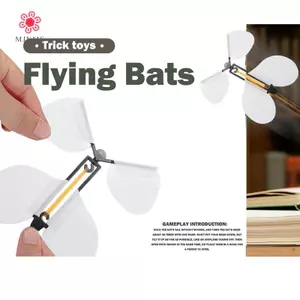 MJnmc 5 Cái Trắng Ma Thuật Bay Bướm Đạo Cụ Ma Thuật Dây Cao Su Chạy Bằng Ma Thuật Bướm Bay Đồ Chơi Dự Tiệc Quà Tặng Mischief Triy Đồ Chơi Mới