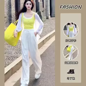 Bộ đồ nữ mùa hè gồm áo khoác yếm chống nắng và quần ống rộng eo cao