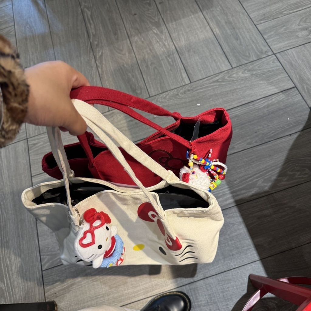 Túi vải in hình hellokitty dễ thương  phong cách giản dị đi làm hàng ngày Túi đeo vai dung tích lớn