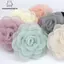 Nhíp trắng camellia thổ cẩm thời trang Hàn Quốc, dùng để xòe ve áo và chân đầm