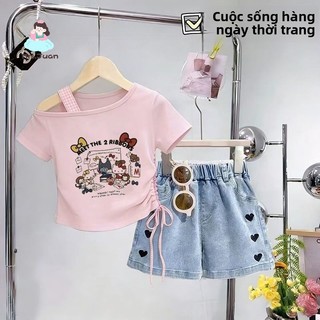 Bộ đồ bé gái Hello Kitty – Áo lệch vai + quần jeans, phong cách Hàn Quốc, dễ thương mùa hè